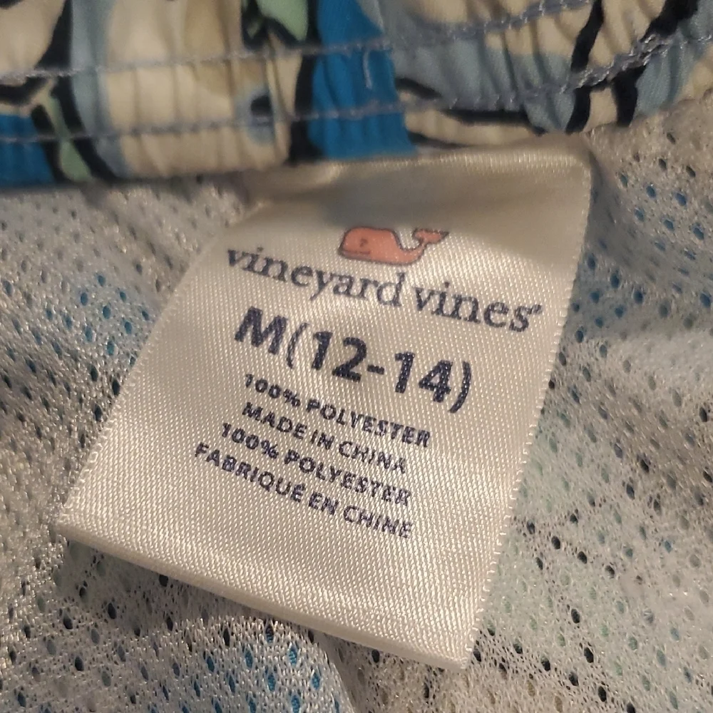Vineyard Vines Chappy Swim Trunks in Pelican MagnoliaMEDIUM 12/14 BOY